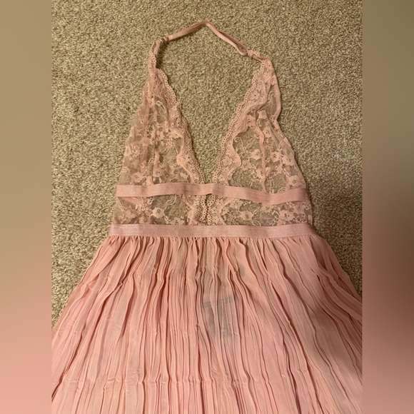 Victoria’s Secret Lacy Backless Pink Babydoll Lingerie Small - Picture 4 of 4